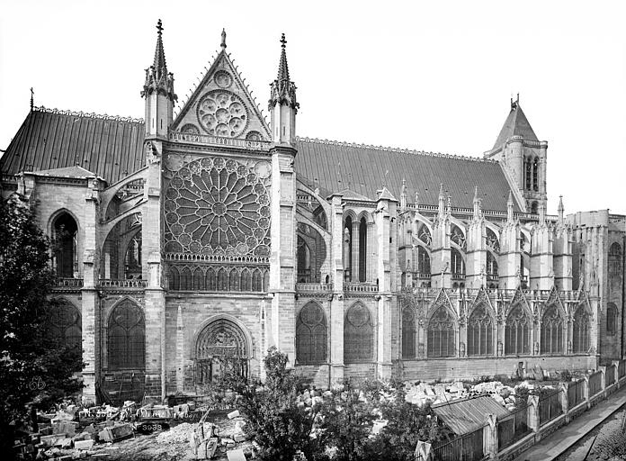 Historic image of the Saint-Denis Basilica