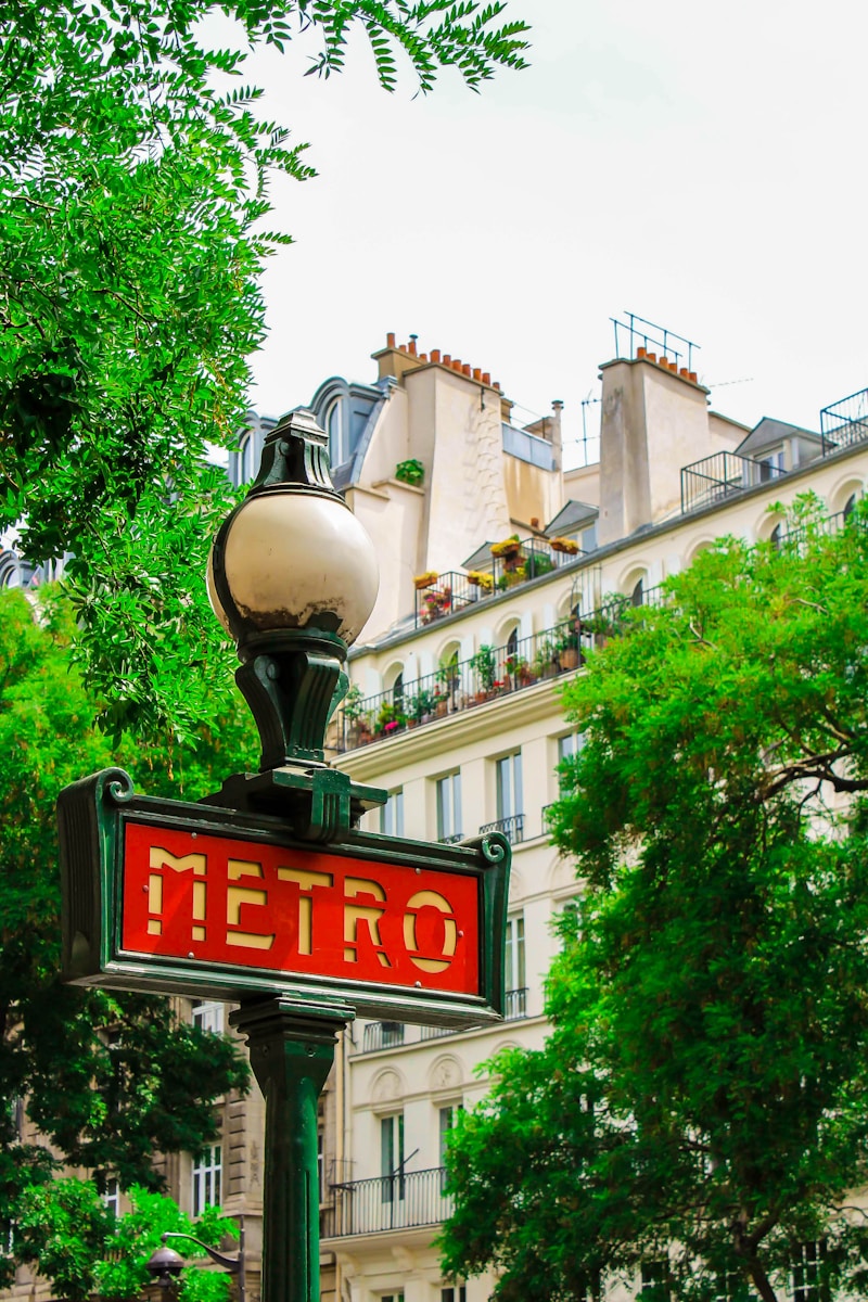 Metro Station in Paris black and red street light